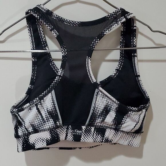 Calvin Klein performance quick dry sports bra - Picture 4 of 7